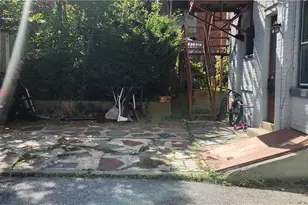 527 Wyandotte St, Bethlehem, PA 18015 - Photo 3