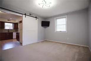 2926 Whitemarsh Pl, Lower Macungie Township, PA 18062 - Photo 9