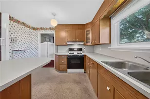 1205 W Broad St, Emmaus Boro, PA 18049 - Photo 11