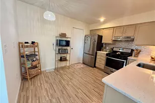 1372 Howard Ln, Easton, PA 18045 - Photo 17