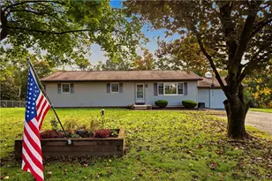 1026 Hosensack Rd, Upper Hanover Twp, PA 18070 - Photo 3