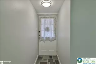 2666 Rolling Green Pl, Macungie Boro, PA 18062 - Photo 3