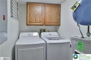 2666 Rolling Green Pl, Macungie Boro, PA 18062 - Photo 11