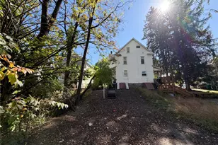 128 Centre St, East Stroudsburg, PA 18301 - Photo 31