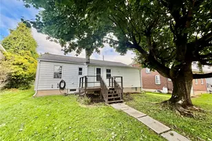 535 Mauch Chunk St, Nazareth, PA 18064 - Photo 3