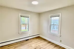 535 Mauch Chunk St, Nazareth, PA 18064 - Photo 11