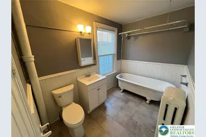 127 E Main Street, Bath, PA 18014 - Photo 19
