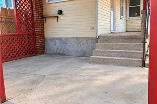 1341 Pine St, Easton, PA 18042 - Photo 3