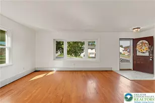 2102 W Fairview St, Allentown City, PA 18104 - Photo 3