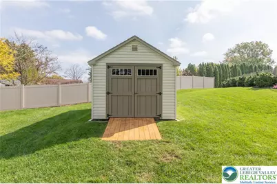 2525 Somerset Road, Whitehall Township, PA 18052 - Photo 9