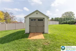 2525 Somerset Rd, Whitehall Township, PA 18052 - Photo 9