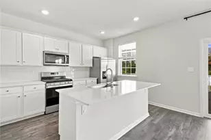 2236 Gregory Dr, Allentown City, PA 18103 - Photo 3