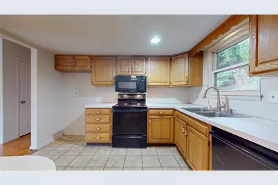 1420 Gail Avenue, Salisbury Township, PA 18103 - Photo 9