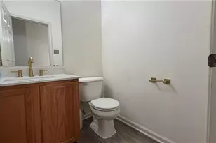 8100 Cross Creek Cir W, Upper Macungie Township, PA 18031 - Photo 15