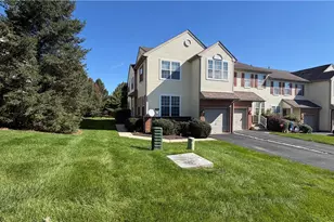 8100 Cross Creek Cir W, Upper Macungie Township, PA 18031 - Photo 3