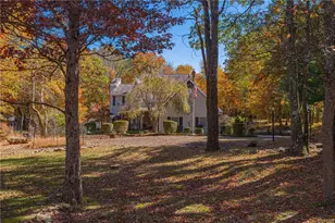 27 Sekani Trl, Penn Forrest, PA 18210 - Photo 3