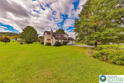 21 Homestead Drive, Bern Twp, PA 19533 - Photo 3