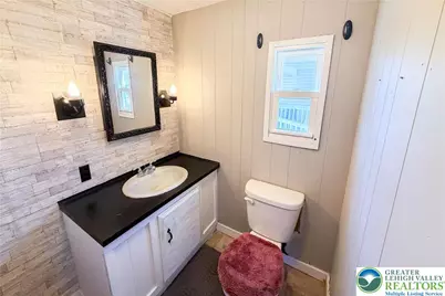 8220 Airport Road #4, East Allen Township, PA 18067 - Photo 11