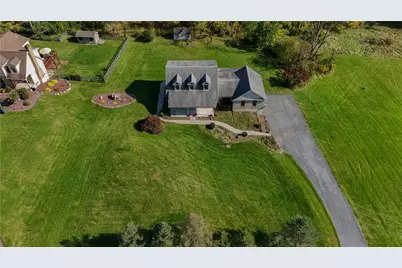 4015 Country Side Lane, Lower Saucon Township, PA 18055 - Photo 3
