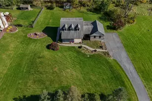 4015 Country Side Ln, Lower Saucon Township, PA 18055 - Photo 3