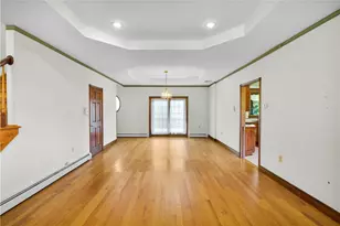4015 Country Side Ln, Lower Saucon Township, PA 18055 - Photo 13