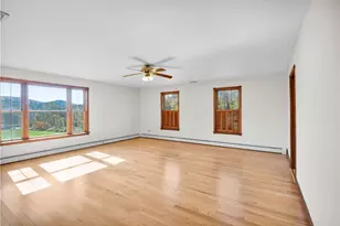 4015 Country Side Ln, Lower Saucon Township, PA 18055 - Photo 19