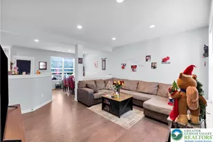 403 Beverly Dr, South Whitehall Township, PA 18104 - Photo 3
