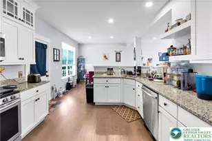 403 Beverly Dr, South Whitehall Township, PA 18104 - Photo 7