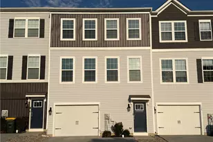 1129 Turnstone Dr, Upper Macungie Township, PA 18051 - Photo 1