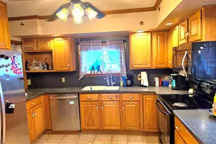 31 E Ludlow St, Summit Hill, PA 18250 - Photo 3