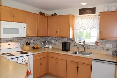 1785 Chateau Place #D, Bethlehem Township, PA 18045 - Photo 5