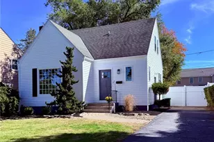 3020 Hillcrest Ave, Allentown City, PA 18103 - Photo 1