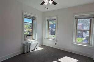 1559 Broadway St, Fountain Hill Boro, PA 18015 - Photo 9