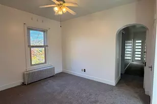 1559 Broadway St, Fountain Hill Boro, PA 18015 - Photo 3