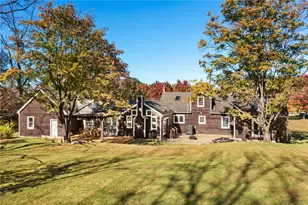 4236 Huckleberry Rd, South Whitehall Township, PA 18104 - Photo 3