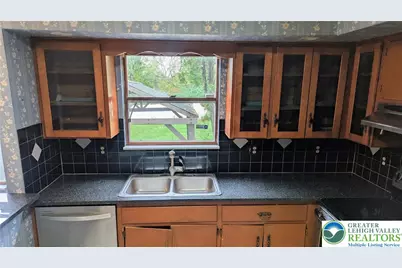 1833 Latta Street, South Whitehall Township, PA 18104 - Photo 13