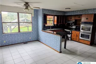 1833 Latta St, South Whitehall Township, PA 18104 - Photo 9