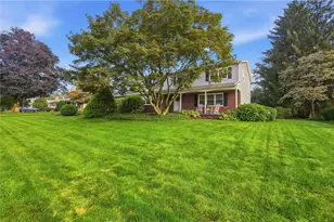932 Donald Dr, Emmaus Boro, PA 18049 - Photo 3