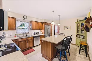 932 Donald Dr, Emmaus Boro, PA 18049 - Photo 5