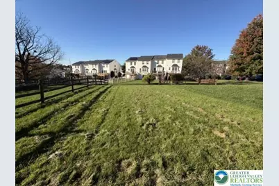 342 Oak Street, Freemansburg, PA 18017 - Photo 3
