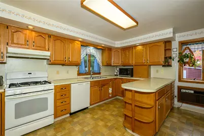 607 Howertown Road, Catasauqua Boro, PA 18032 - Photo 3