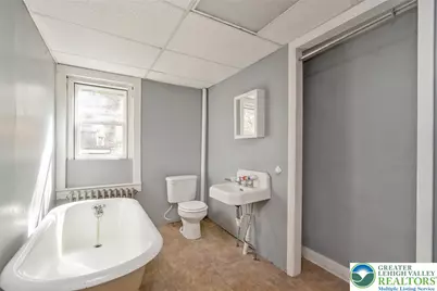 310 E Snyder Avenue, Lansford, PA 18232 - Photo 19