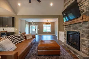 365 Steely Hill Rd, Williams Township, PA 18077 - Photo 9