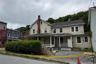 29 E Nescopec St, Tamaqua Boro, PA 18052 - Photo 1
