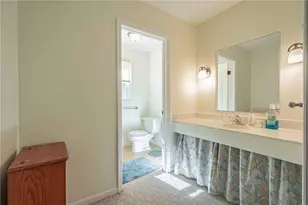 2370 Pewter Dr, Lower Macungie Township, PA 18062 - Photo 17