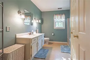 2370 Pewter Dr, Lower Macungie Township, PA 18062 - Photo 21