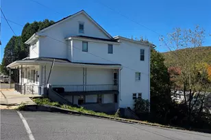 168 E Catawissa St, Nesquehoning, PA 18240 - Photo 3