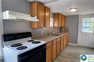 33 W Garrison St, Bethlehem, PA 18018 - Photo 3