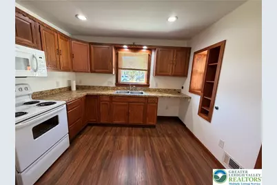4434 W Mountain View, Lehigh Township, PA 18088 - Photo 7
