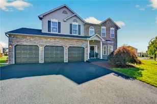 5897 Winterberry Pl, Allentown City, PA 18104 - Photo 3